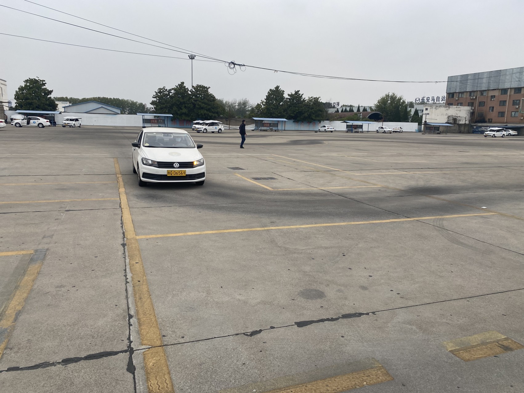 小車直角轉彎